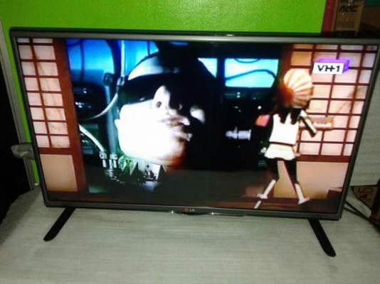 TV LG LED HD 32