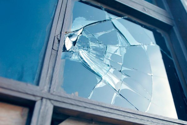cambiemos esos vidrios rotos de puertas y ventanas!! precios accesibles!!