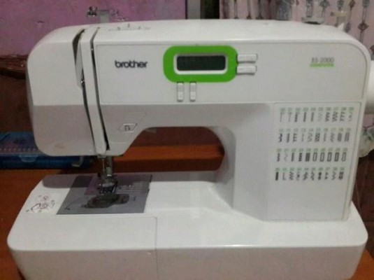 Buenisima máquina de coser