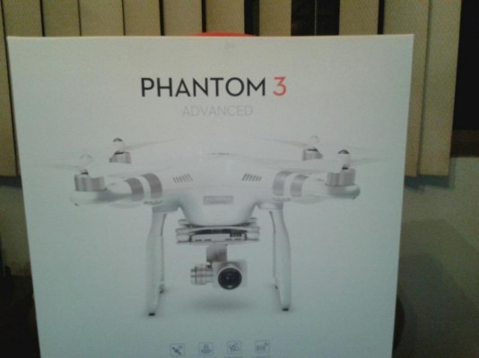 DRONE DJI PHANTOM 3 ADVANCED nuevo en caja